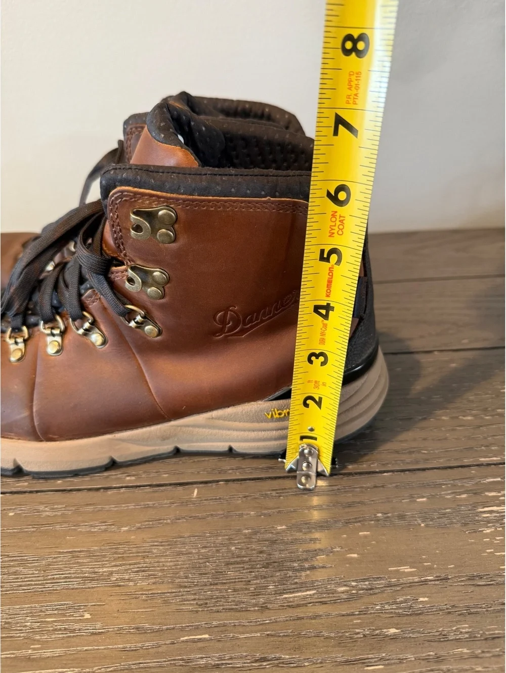 Danner Brown Leather Hiking Boots Men’s Size 8.5